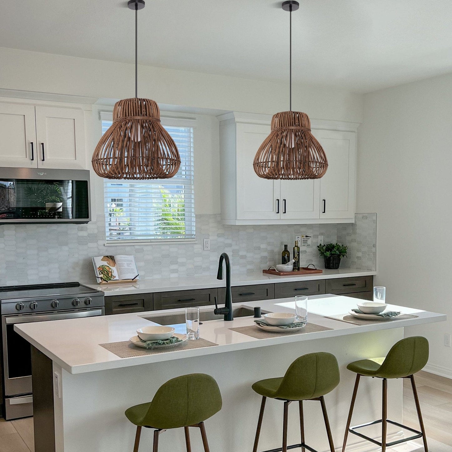 Lightsin Natural Woven Rattan Pendant Light – Handcrafted Rustic Ceiling Light for Dining Rooms, Living Spaces, and Cafés - House Comfort